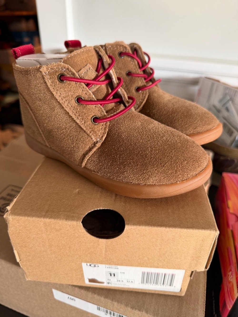 NEW UGG Kids Chestnut Suede Ankle Boots with Red Laces - T Kristjan size 11